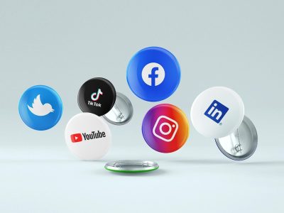Réseaux sociaux : vers une interdiction pour les moins de 15 ans ? Interview de notre associée, Laure Landes-Gronowski